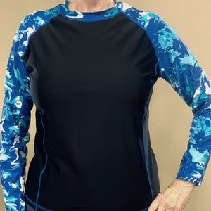 NWT Isnowood Rash Guard Women Swimsuit Long Sleeve Top UPF 50+ Nylon/Spandex